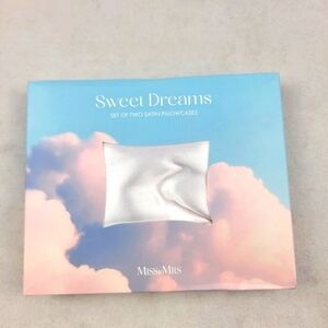 NWT Sweet Dreams set of of 2 satin pillowcases standard size 20" x 26"
